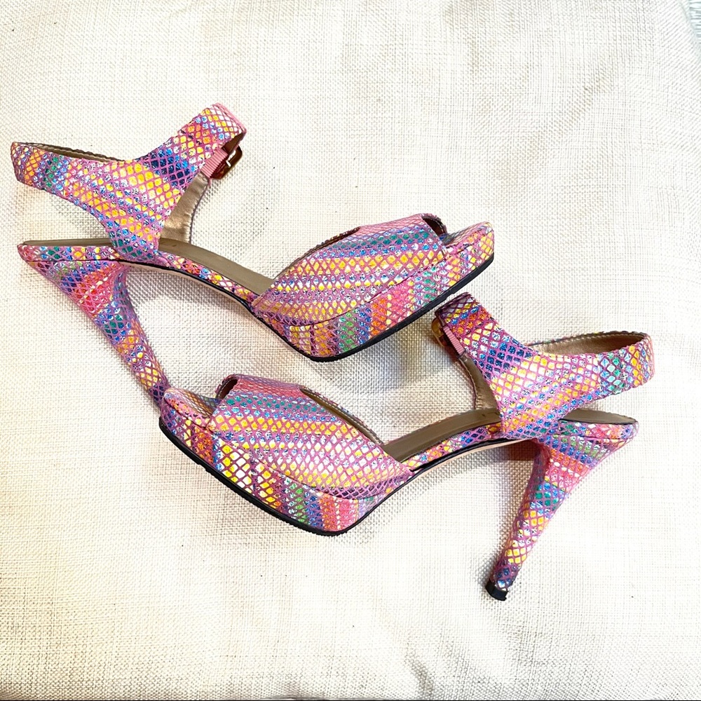 VANELi Rainbow Heels 🌈